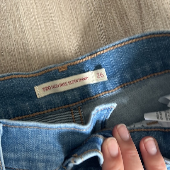 Levi’s 720 High Rise Super Skinny jeans - Picture 4 of 4